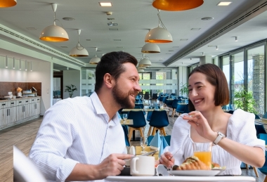 Online rate with breakfast 